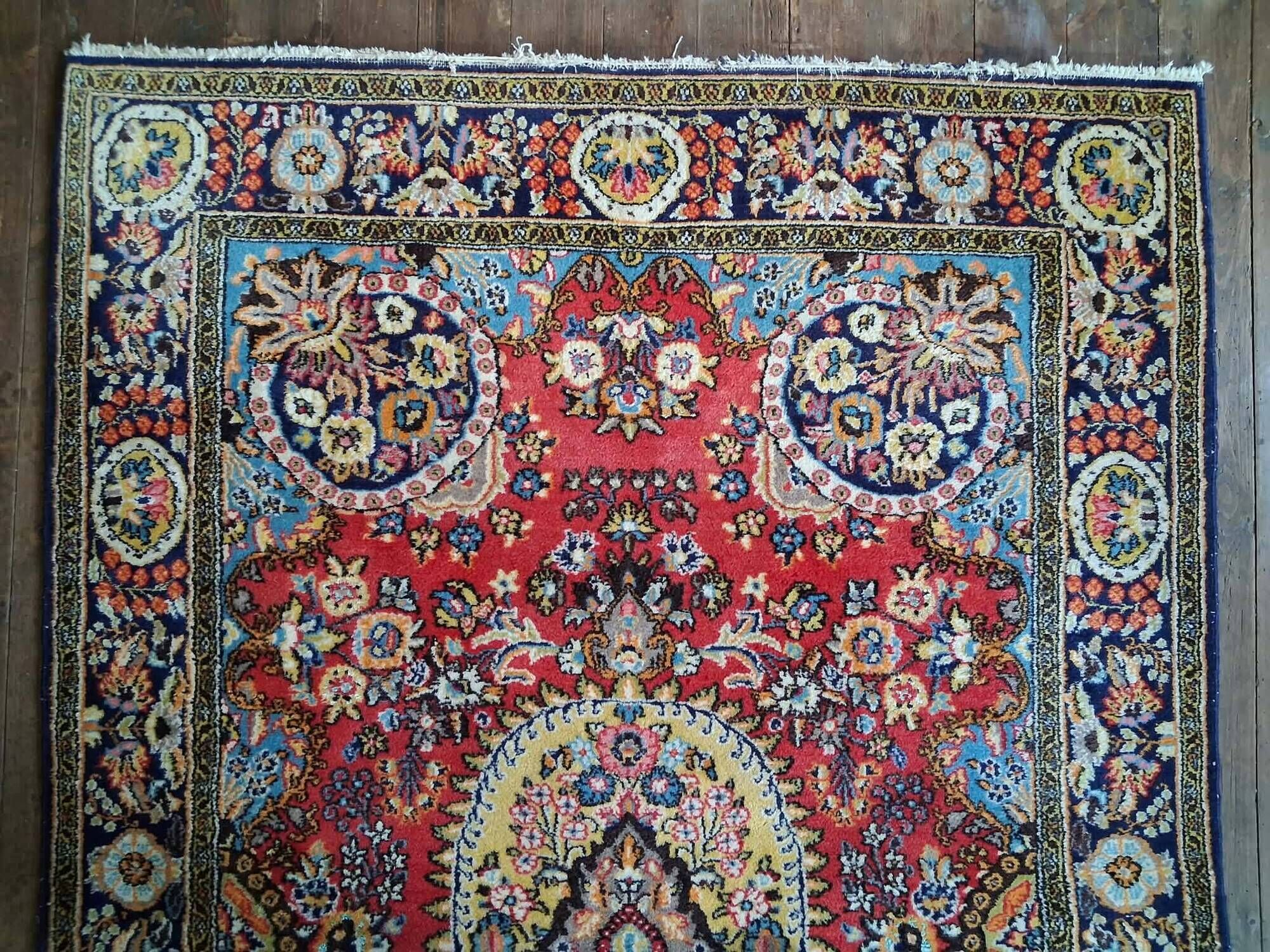 Handmade Tabriz Persian rug 216x140cm