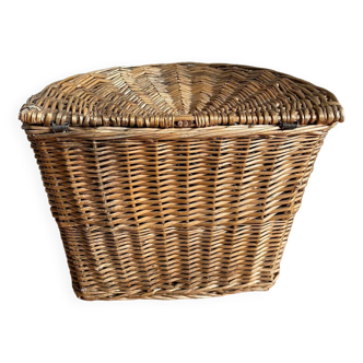 Linen style wicker basket
