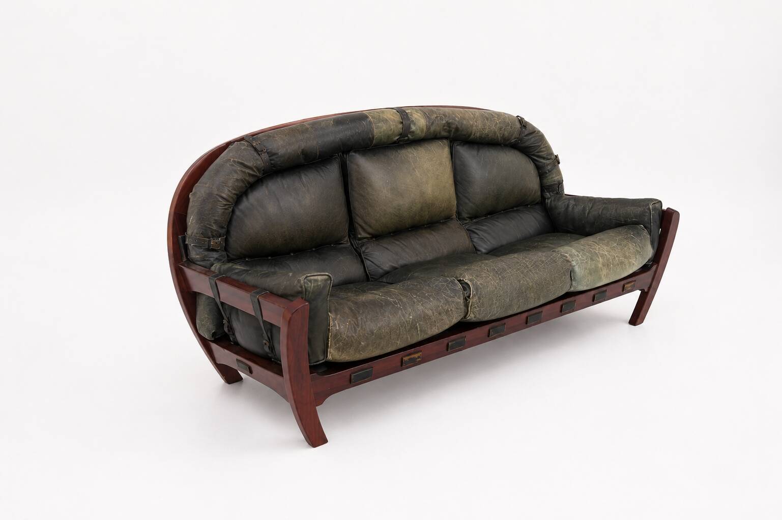 Italian Mid-Century Modern sofa ‘Rancero’ from Luciano Frigerio, 1960’s