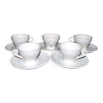 Lot de 5 tasses anciennes à frise moulée en faïence SARREGUEMINES Terre de fer Opaque