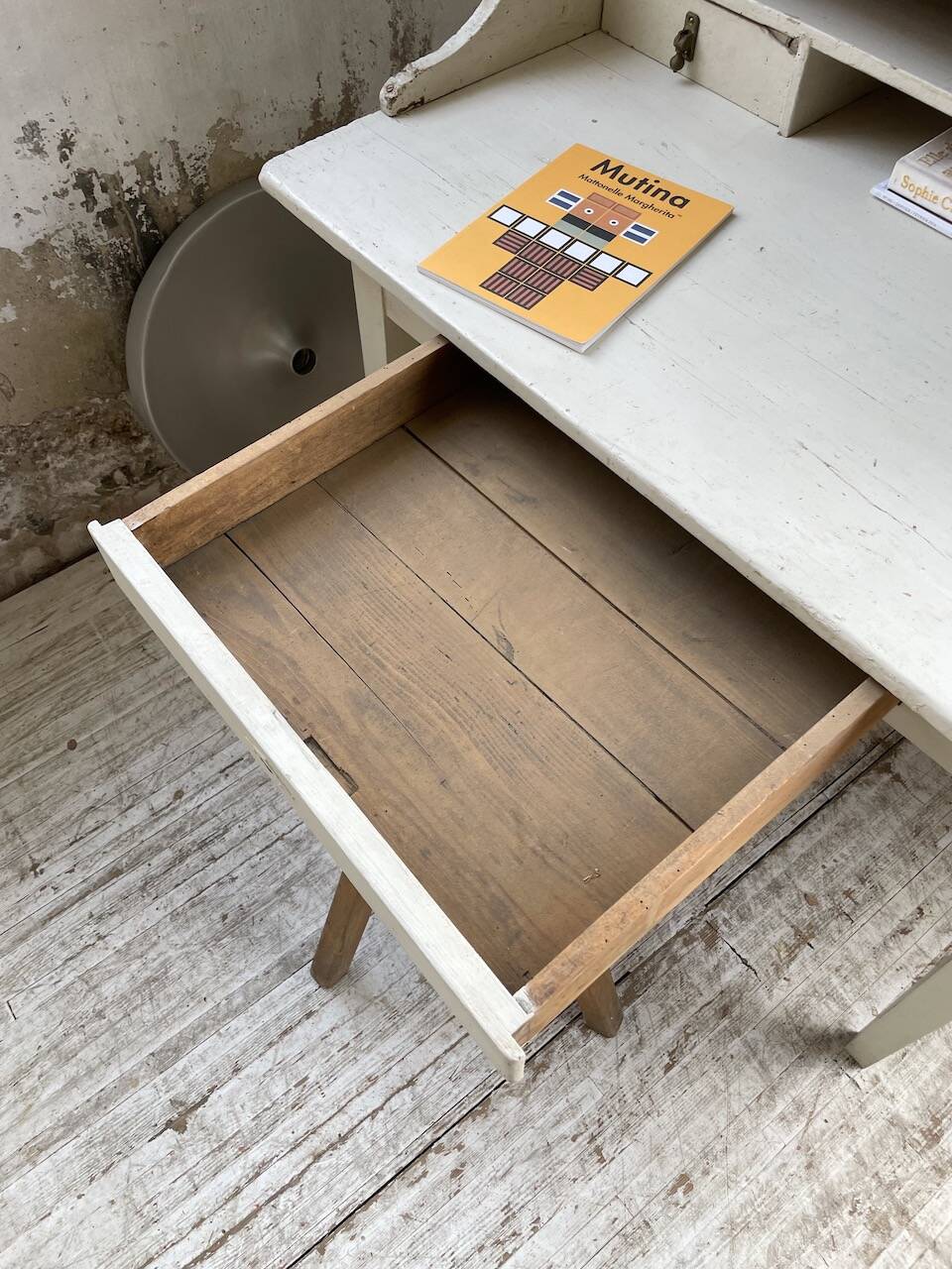 20th century showcase office