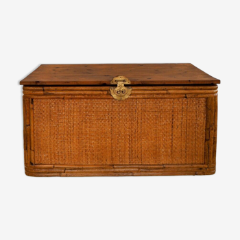 Vintage rattan chest