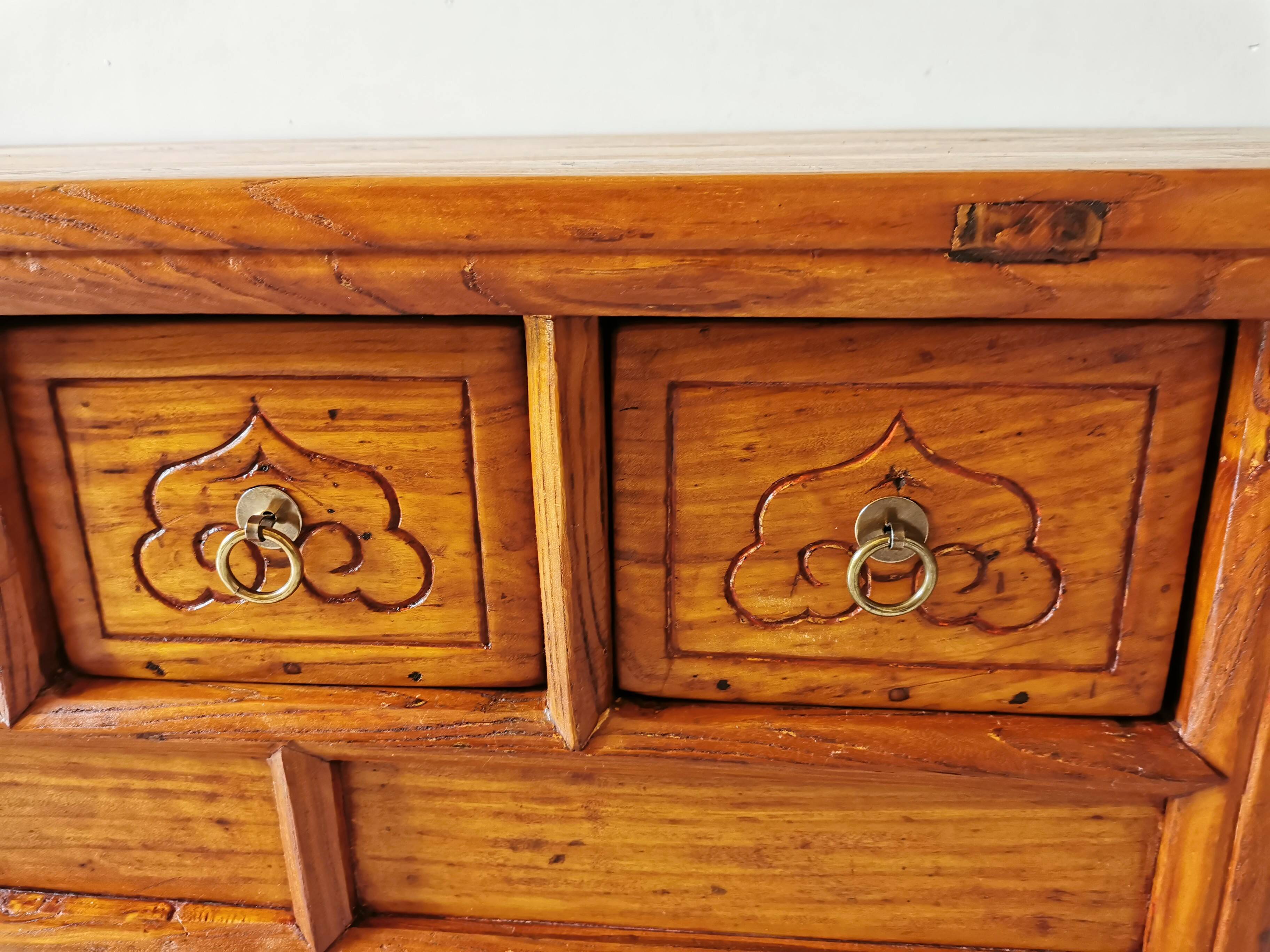 Balinese Indonesian bank