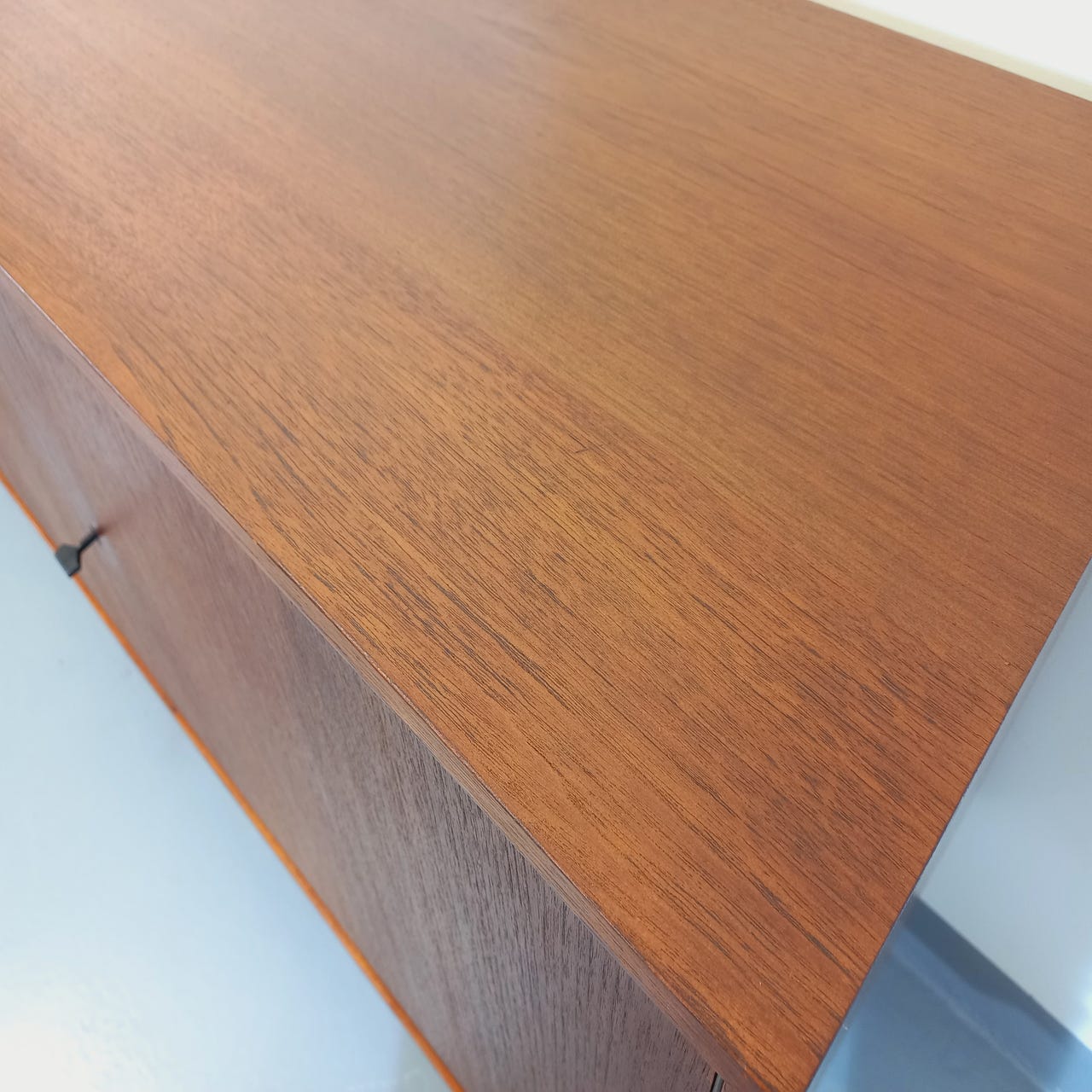 Vintage Scandinavian style modernist teak sideboard from the 50s 60s, Robin Day design for Hille