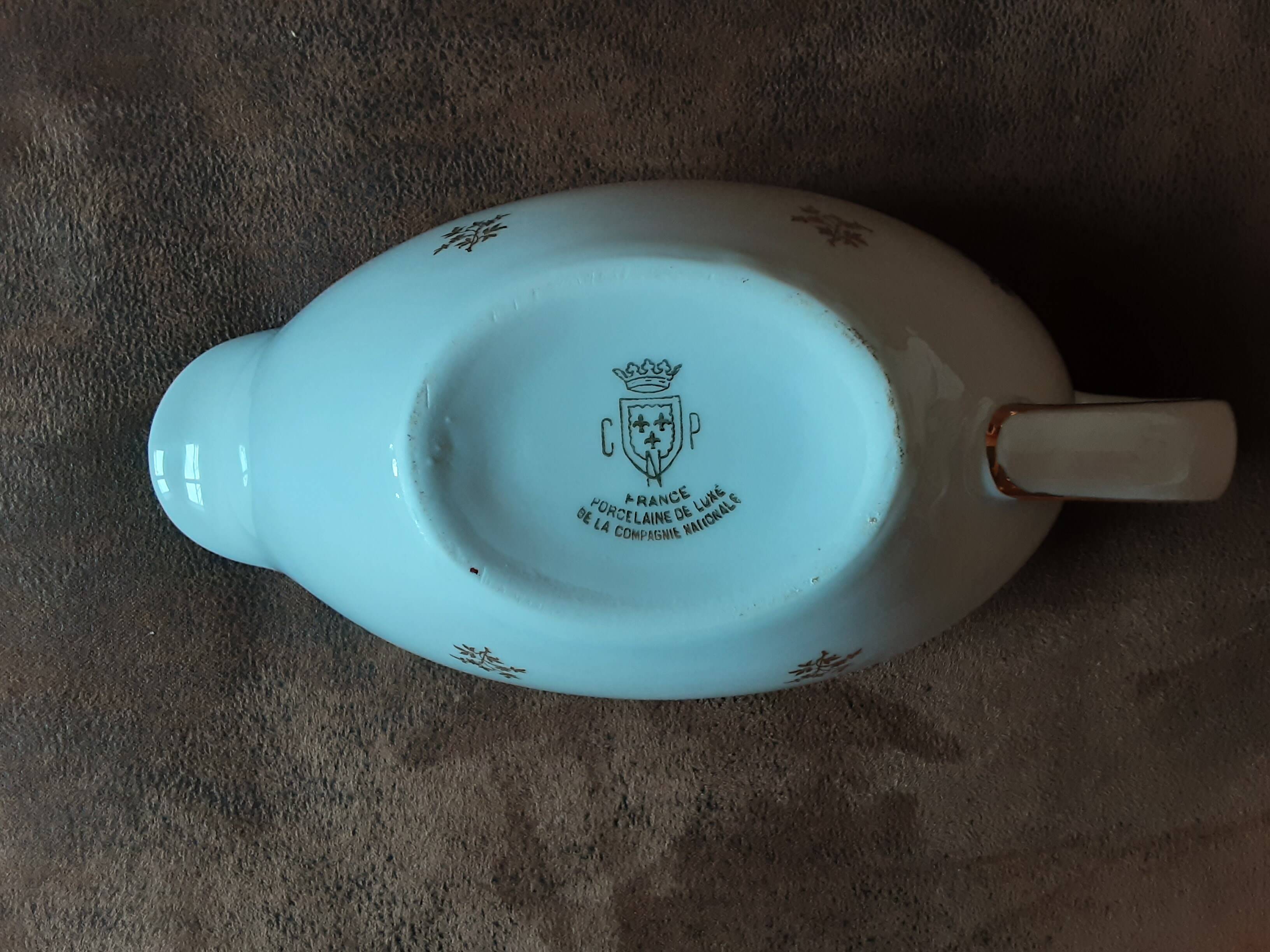 Luxury Porcelain Sauce Boat from the Compagnie Nationale