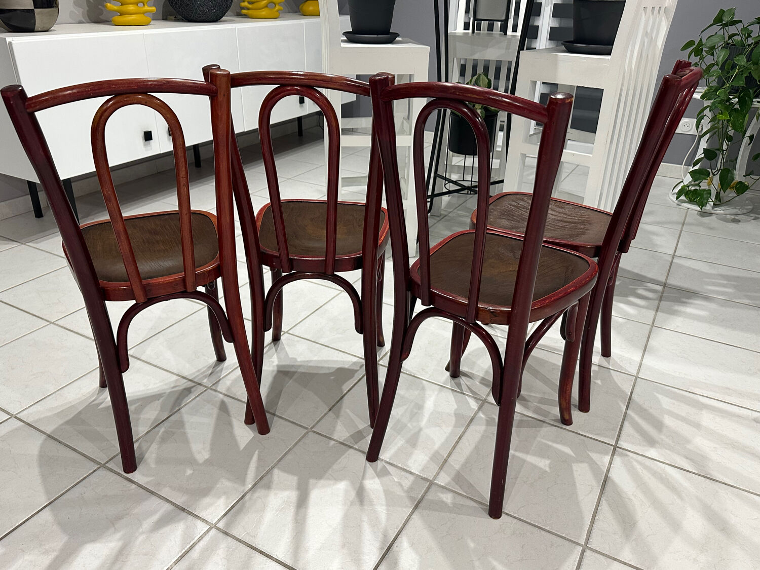 Set of 4 Thonet bistro chairs from the 1920s.