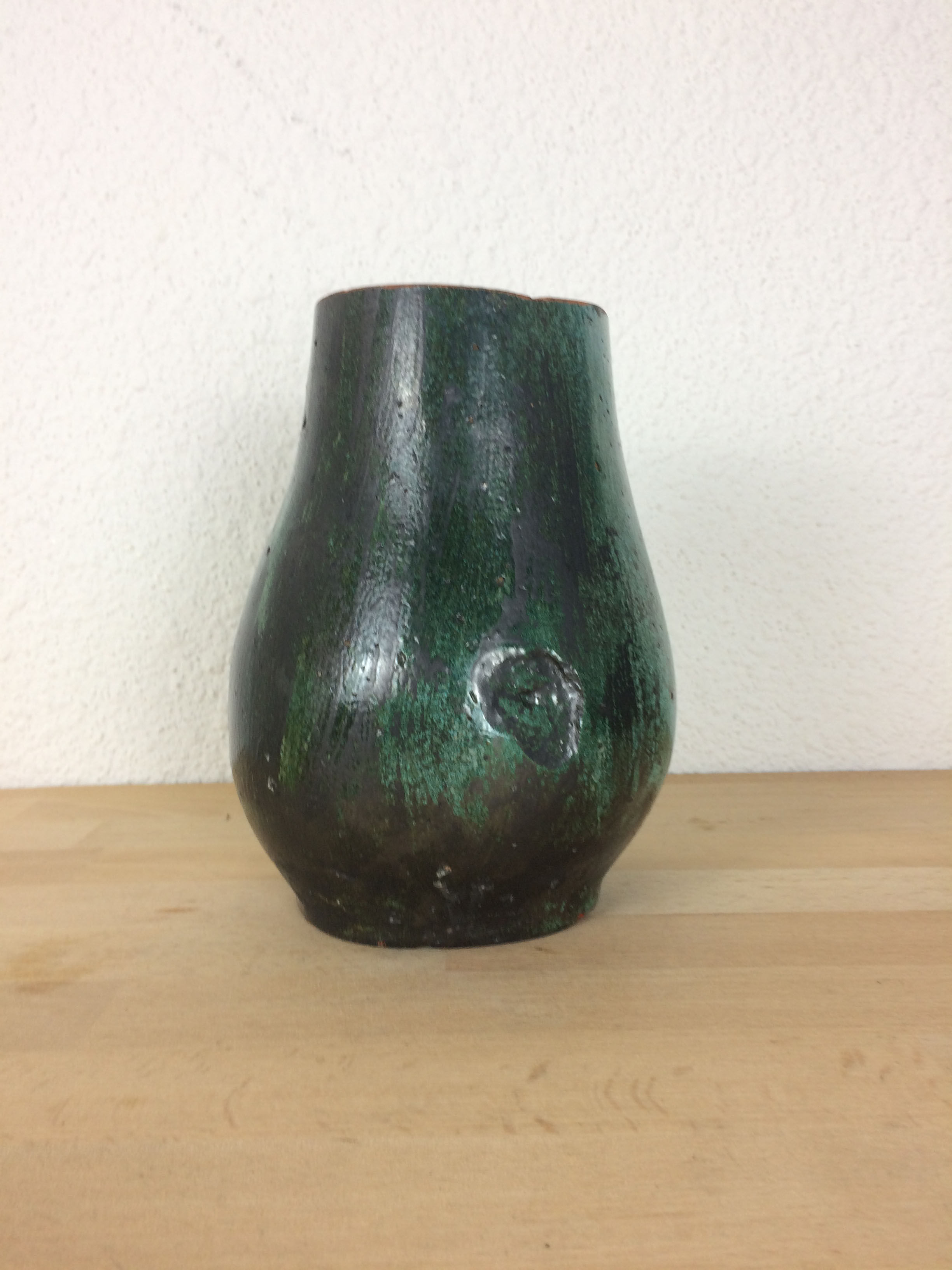 Green ceramic vase "curve"