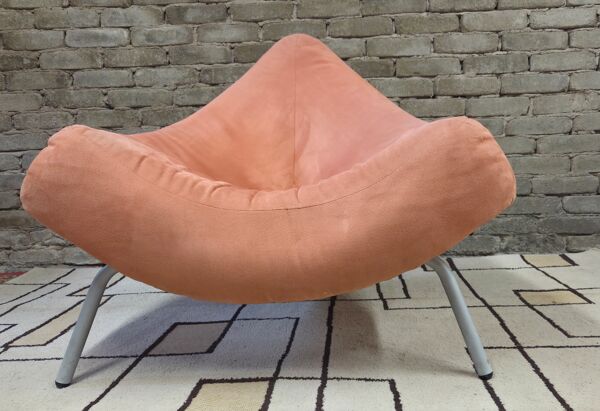 Fauteuil triangle vintage ''Escapade '' design cocon années 70'.