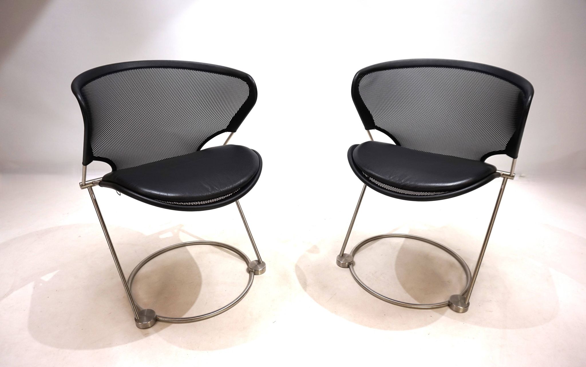 Set of 2 Wilkhahn Nuvola conference / dining room chairs by Herbert Ohl, 19