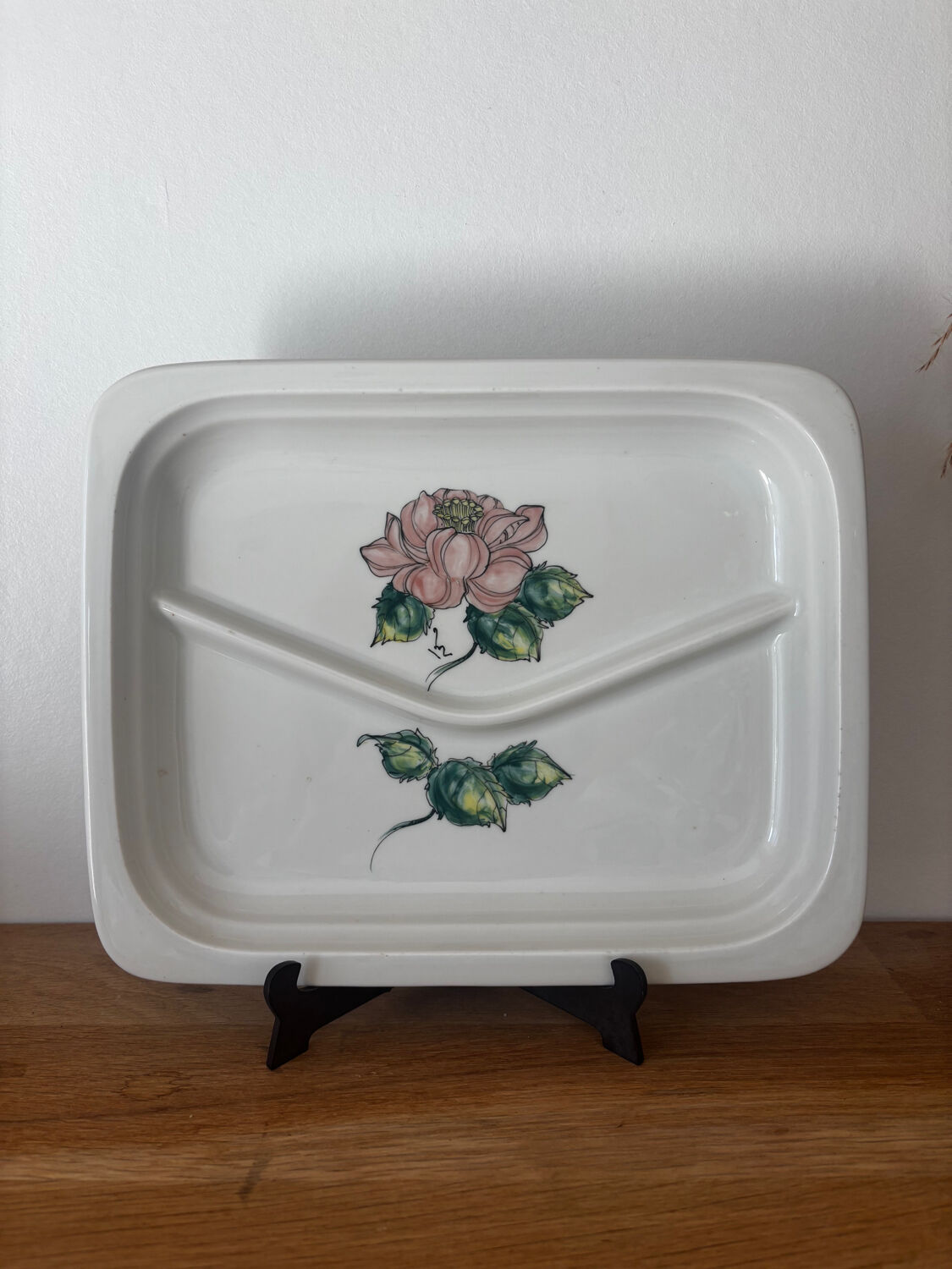 Vintage lot of two compartmentalised plates, decor Monique St Marc.
