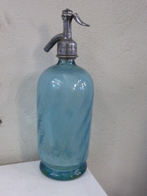 Elegant twisted blue glass Siphon