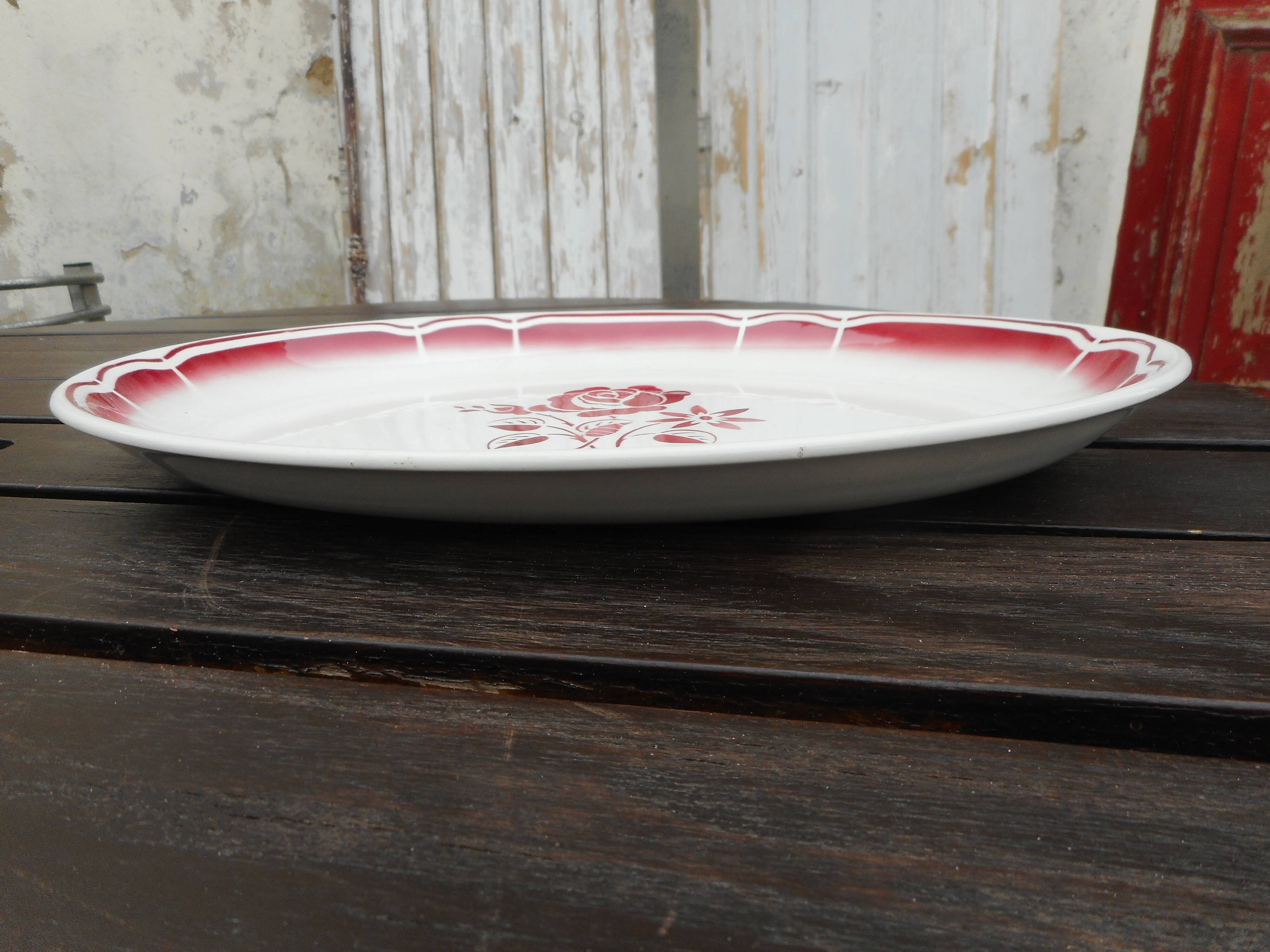 Dish earthenware floral decoration