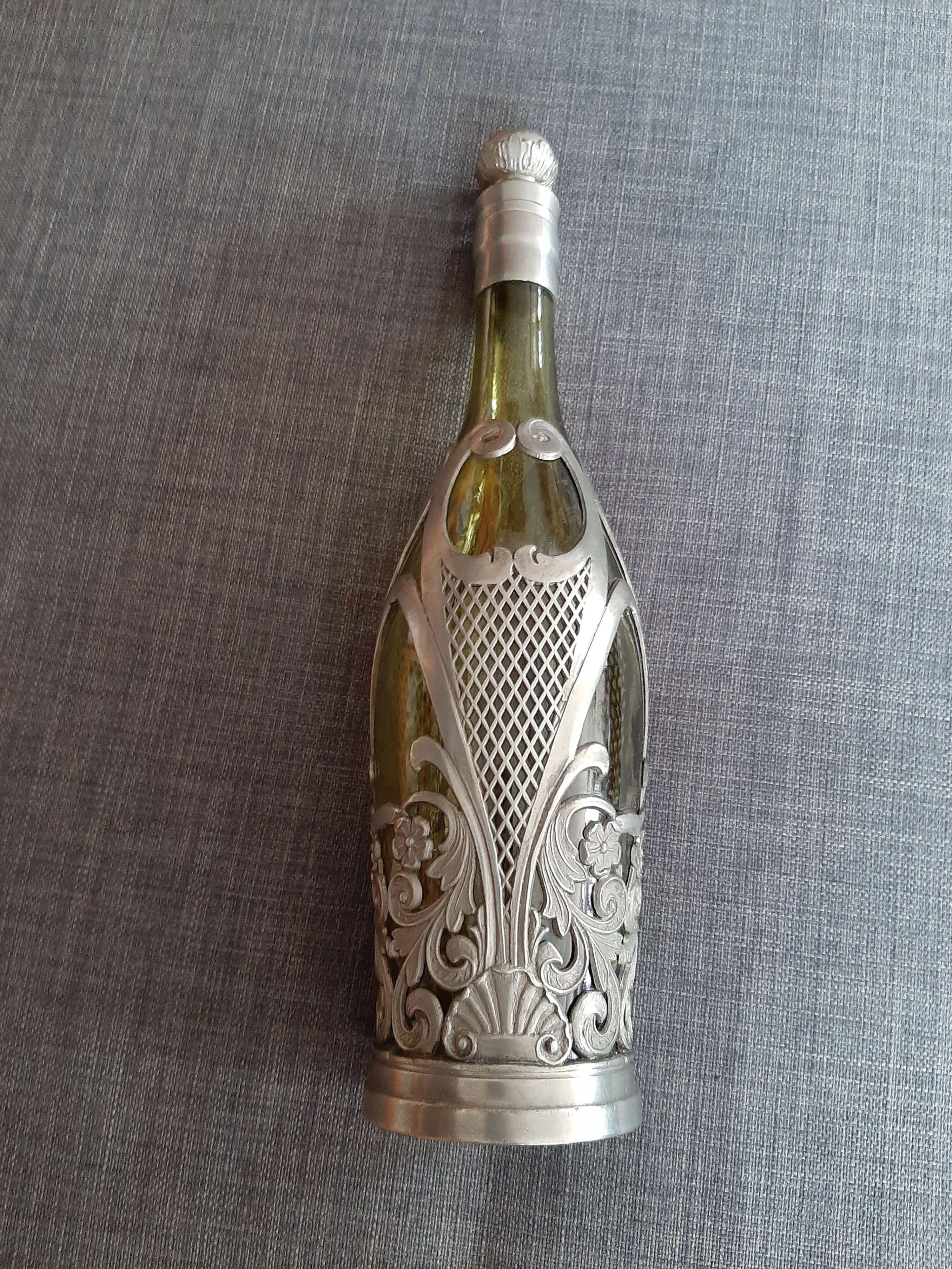 Carafe verre et etain les postainiers hutois