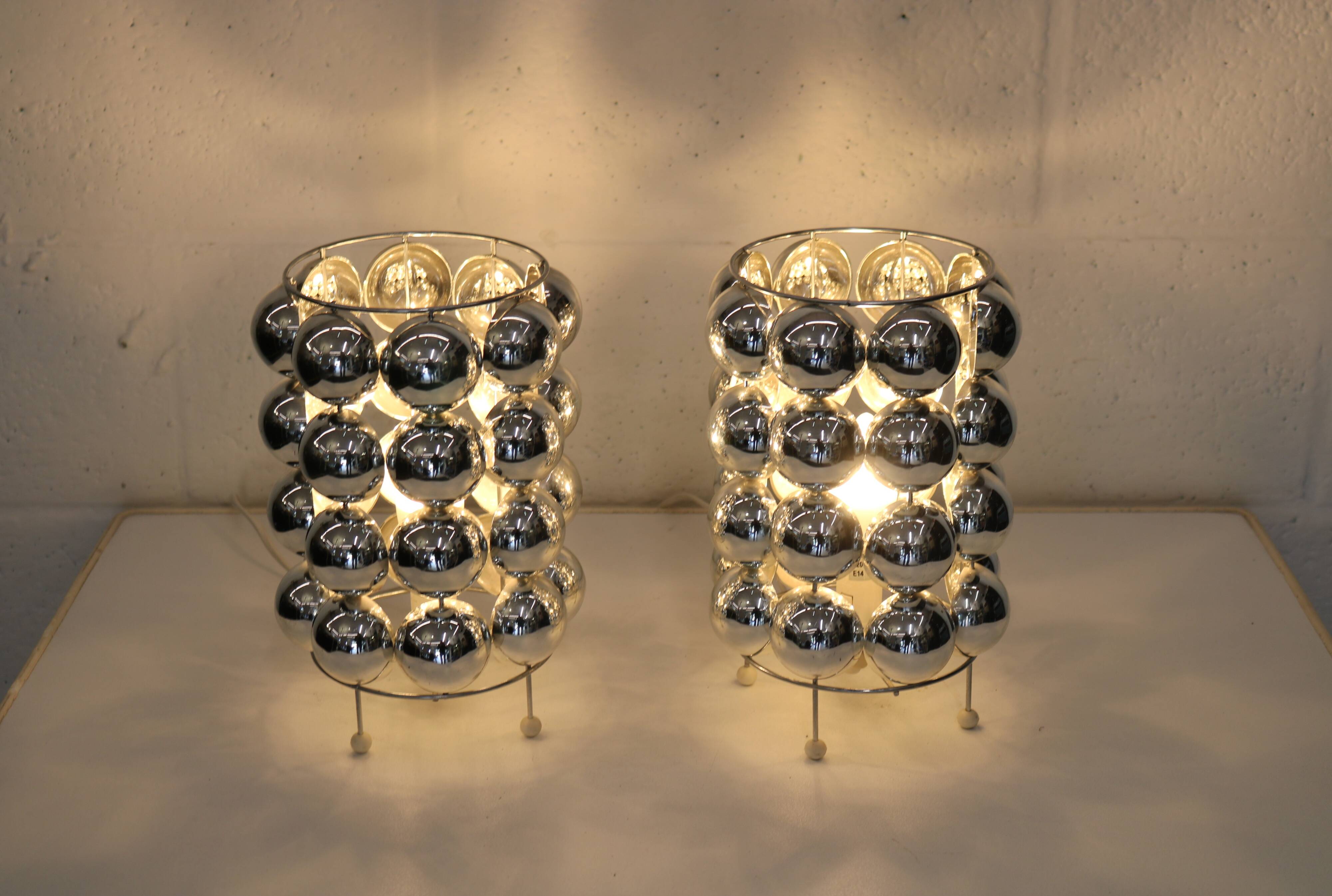 Pair of  Kare design table lamps model 62455 with chromed plastic bubbles