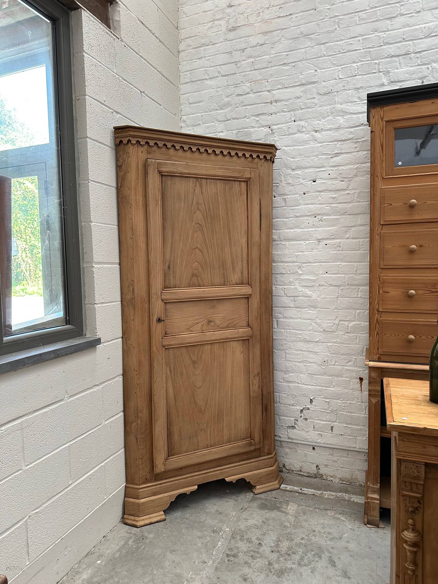 Late 19th century corner in solid elm