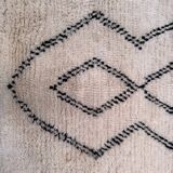 Tapis berbère marocain vintage Beni Ourain, Atlas, motif tribal, 200 x 142 cm, déstockage