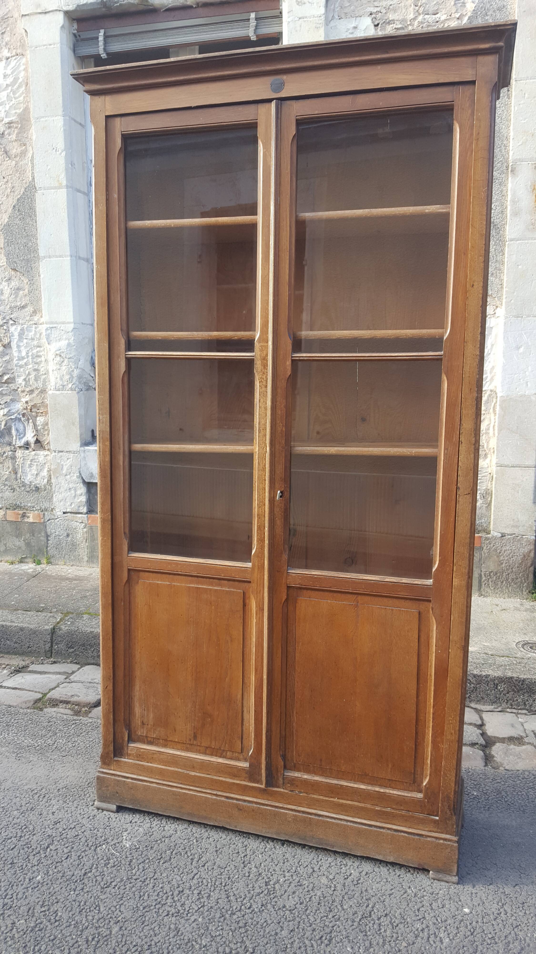 delagrave school furniture showcase library