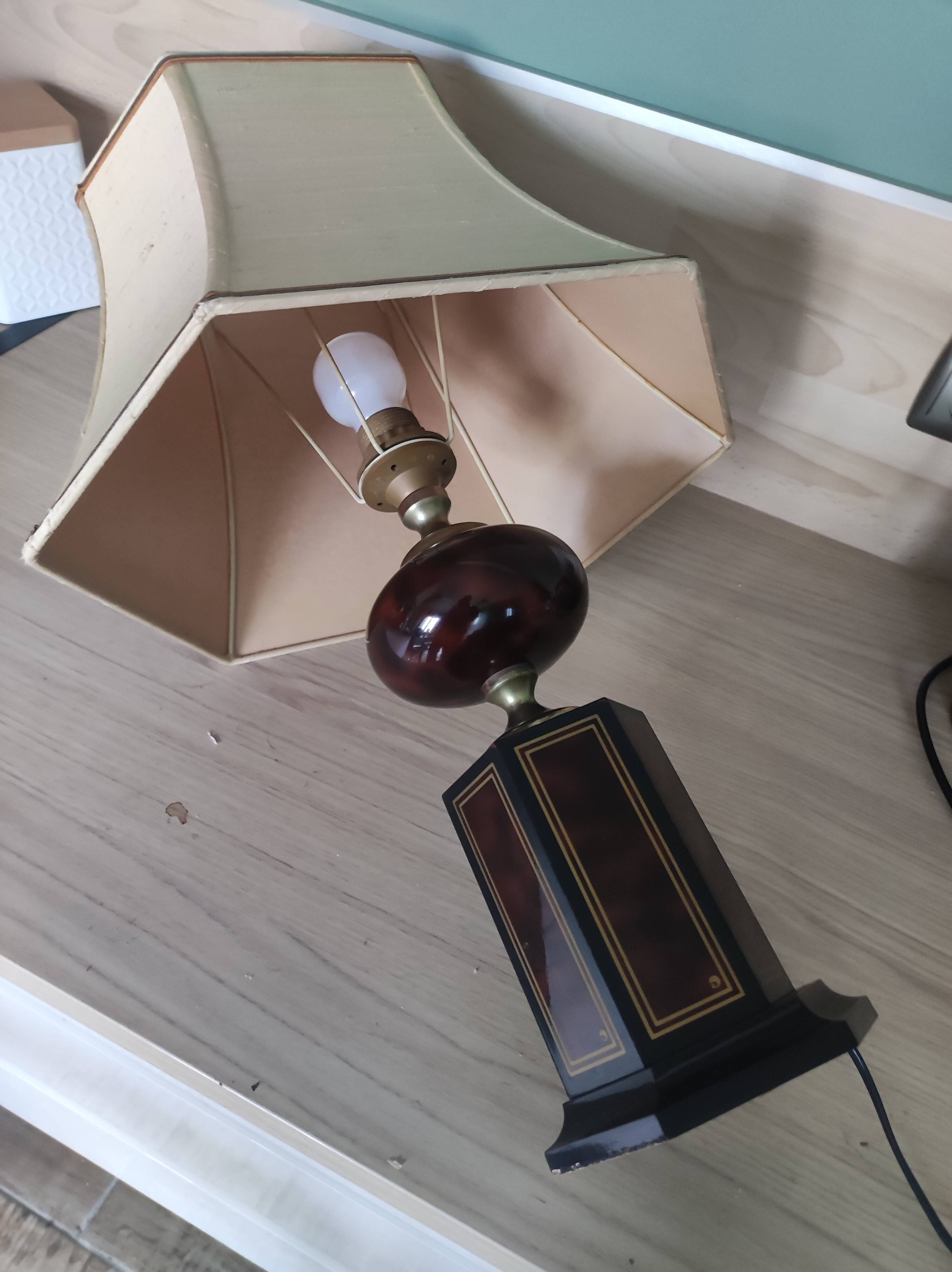 Pagoda lamp Le Dauphin