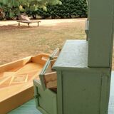 Stern cupboard buffet