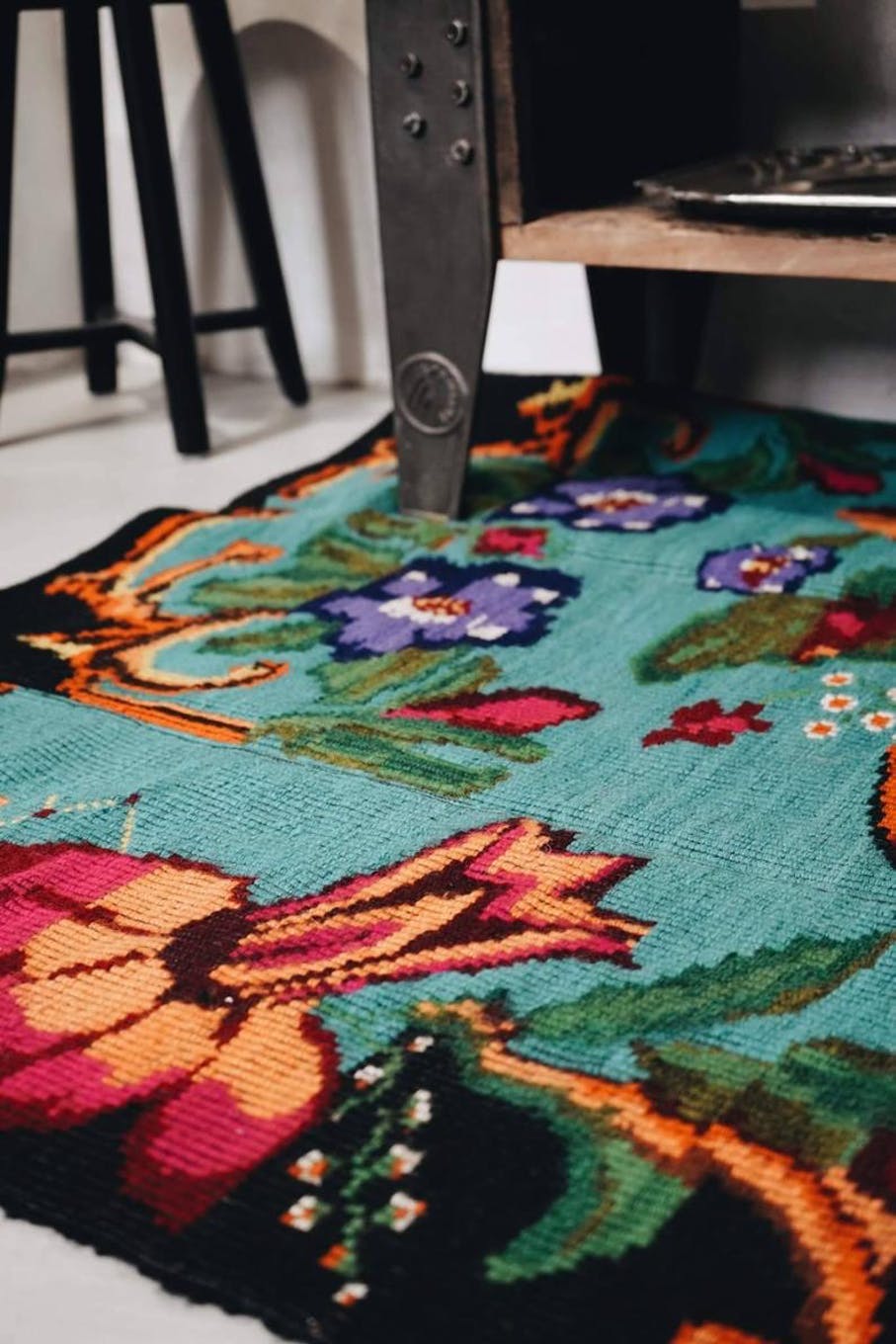 Turquoise floral wool rug, handmade in Romania. Vintage carpet 230X153 cm