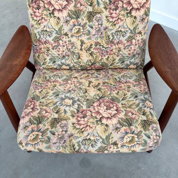 Danish design armchair by Wikkelsø for Willadsen, 1960s
