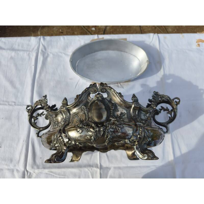 Silver-plated planter