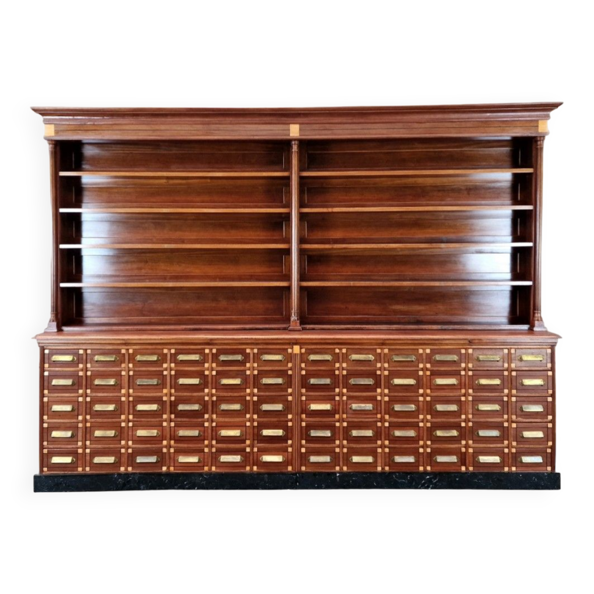 Grande armoire d’apothicaire Art Déco en acajou, 1909