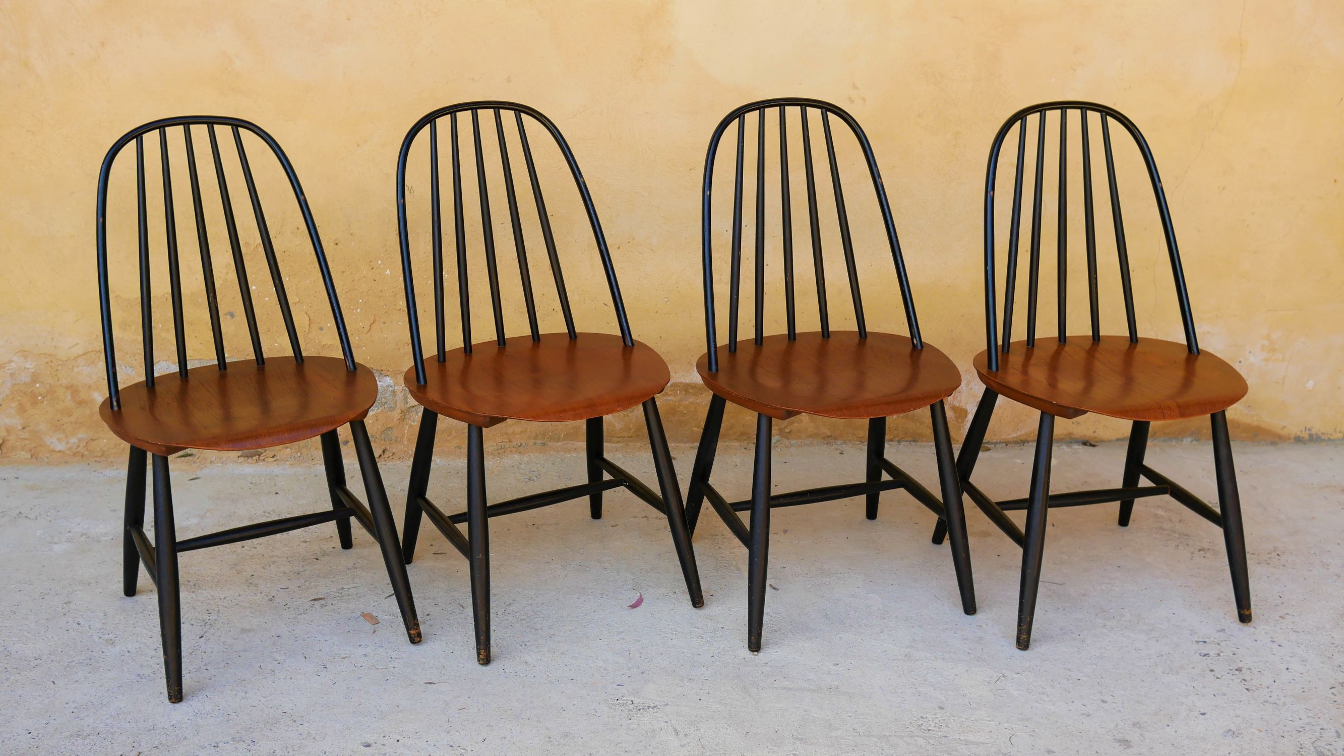Set of 4 chairs Scandinavian by Sven Erik Fryklund for Hagafors Stolfabrik