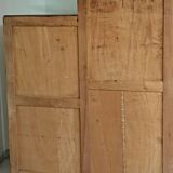 Asymmetrical wardrobe