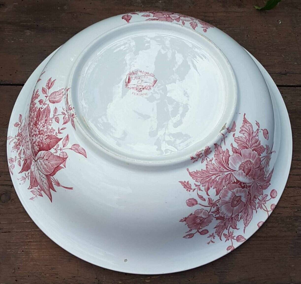 Old toilet set in Pexonne Earthenware Model Flowers FF Vintage