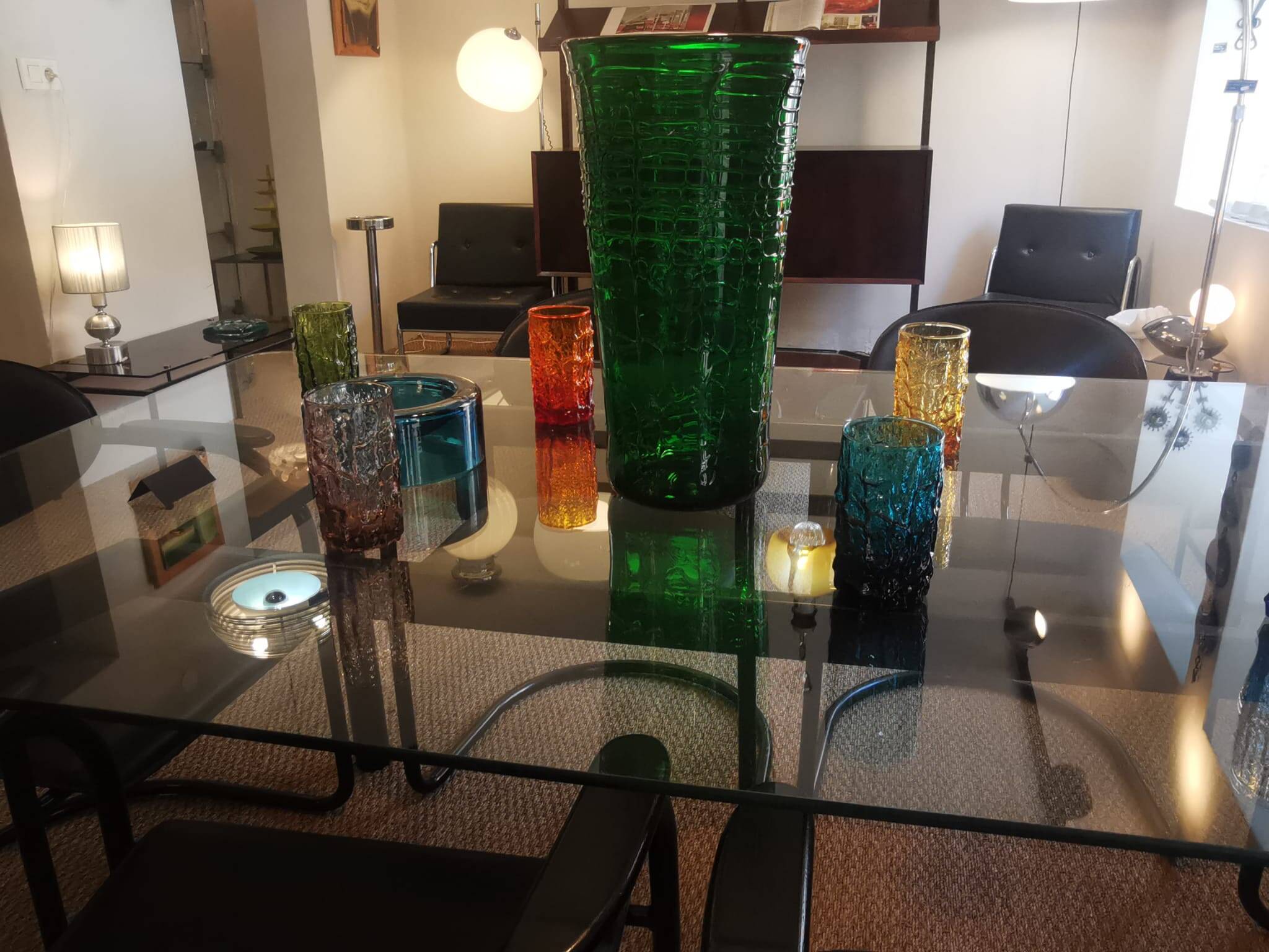 Vintage XXL glass vase with “Croc” print