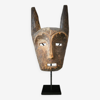 Ancient LEGA mask topped with horns. Bwami Company. Base | H: 44*18cm | DR Congo