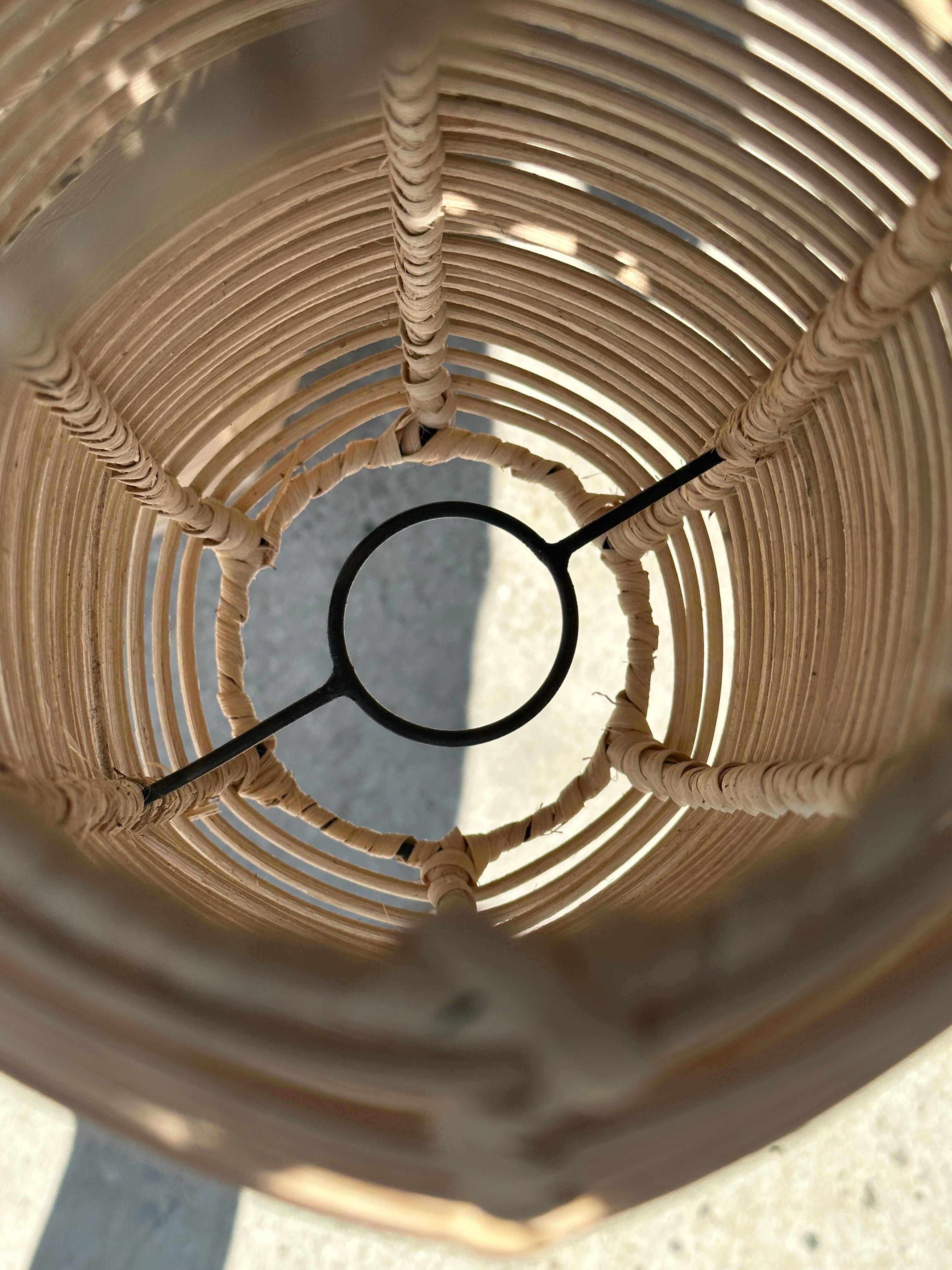 Small lantern-shaped rattan suspension H35 D15