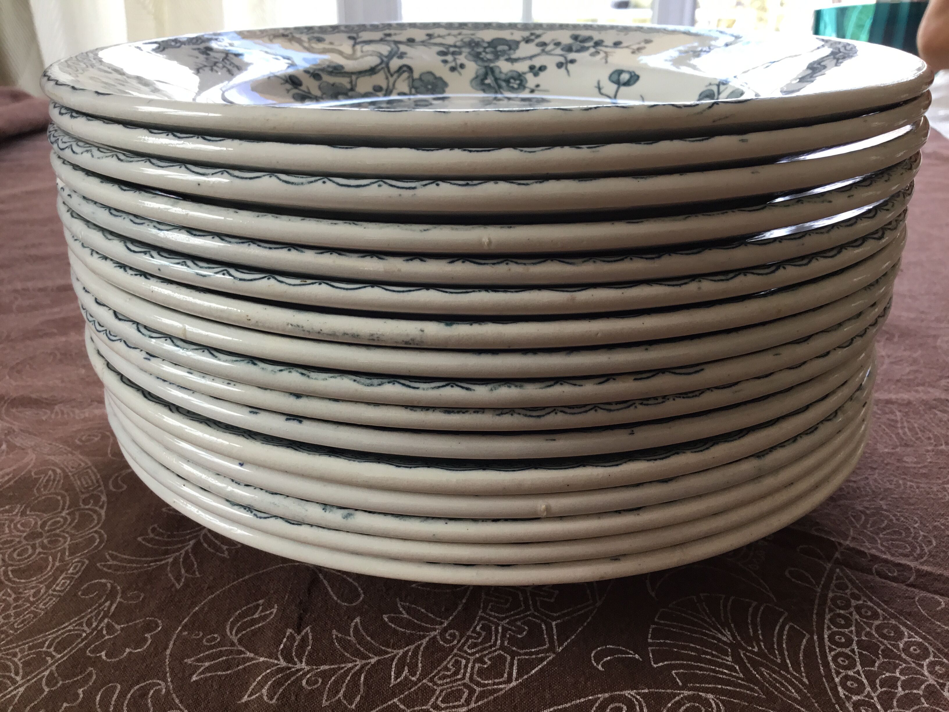 16 Gien plates