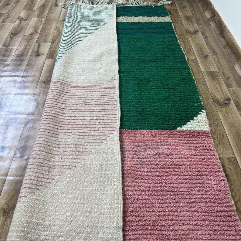 Handmade traditional Atlas Berber rug size 200 x 300 cm
