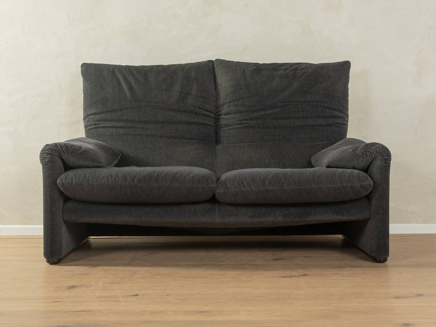 "675 MARALUNGA" Sofa