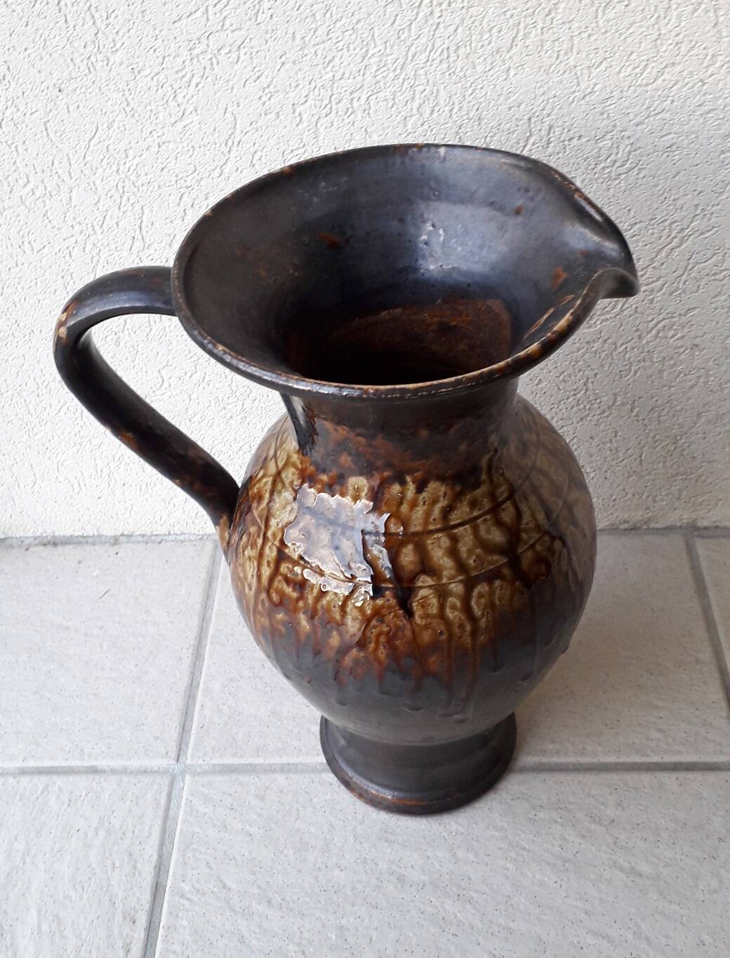 Stoneware jug from Saint Amand