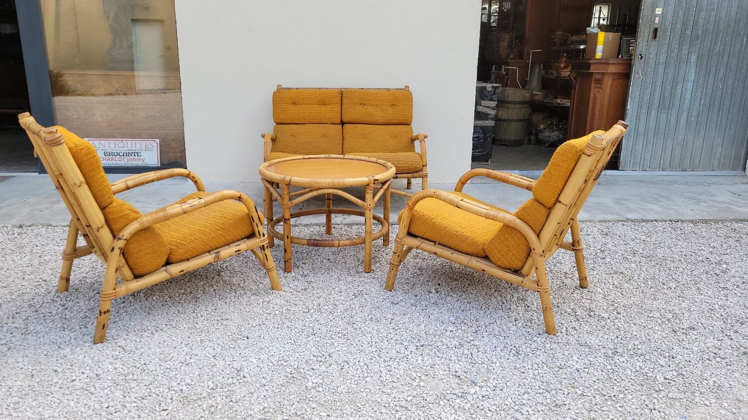 Salon canapé, 2 fauteuils et table basse en rotin vintage fabrication 1950