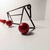 Coatrack 60s black and red 4 balls