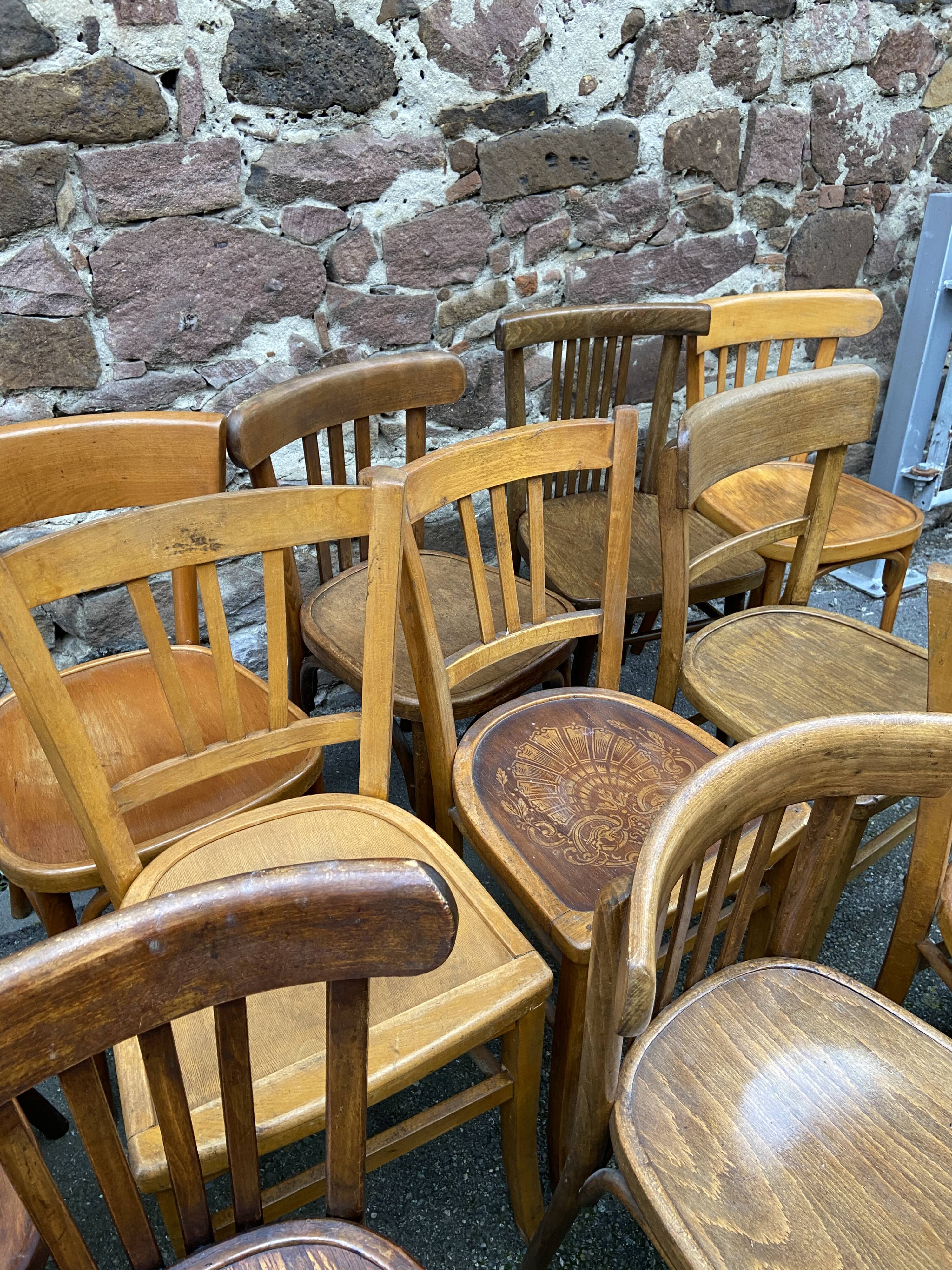 Lot of 50 mismatched bistro chairs french Restaurant THonet curved wood