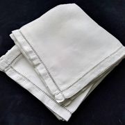 12 Serviettes de table anciennes en lin blanc 44.5 x 45.5 cm
