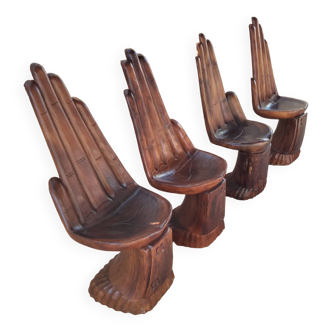 Chaises en bois massif