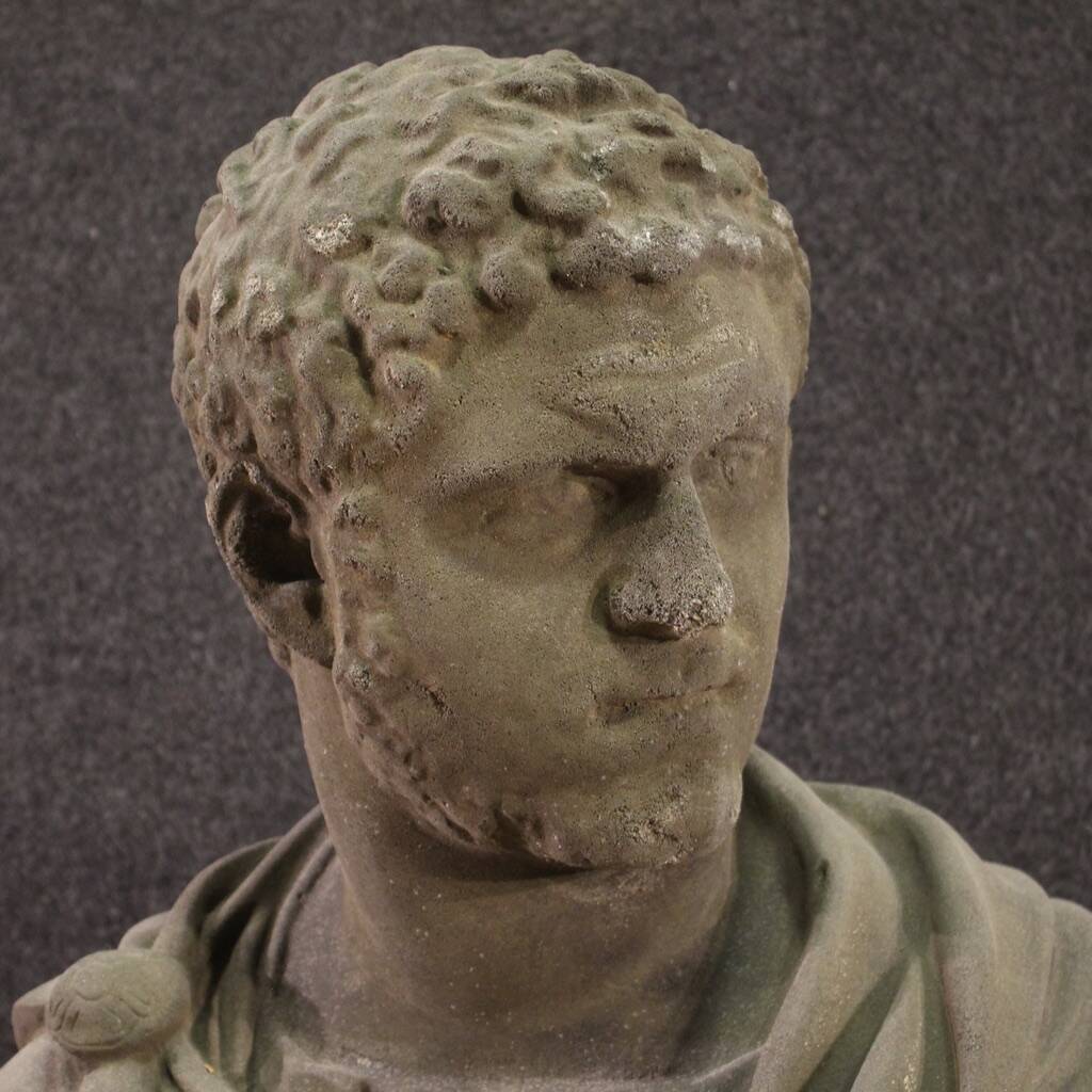 Buste en ciment de l'empereur Caracalla