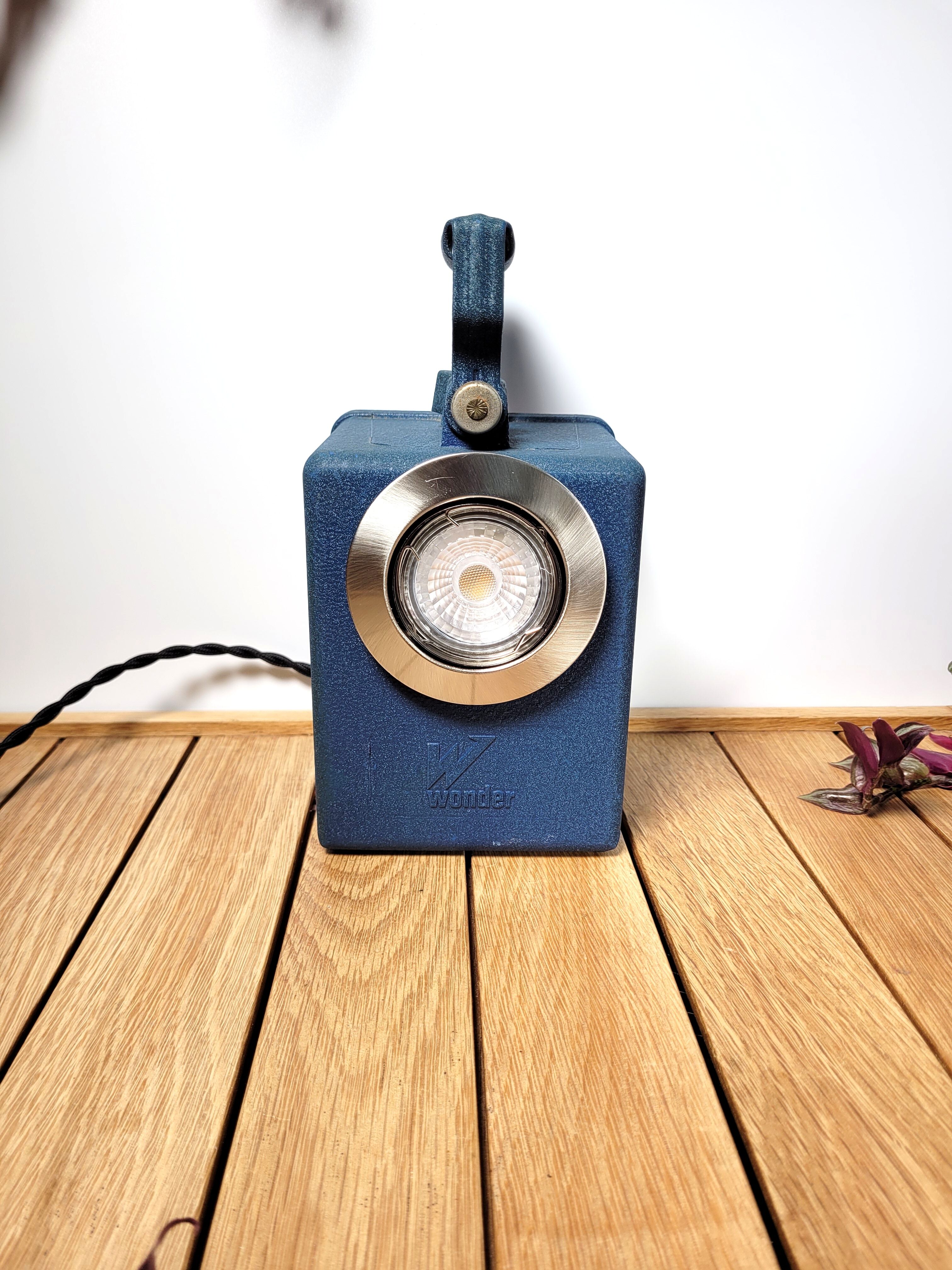 Wonder Agral lantern lamp