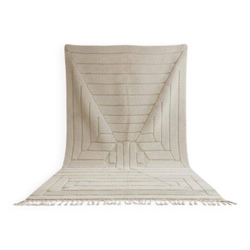 Handmade pure wool rug, size 150/250 cm.
