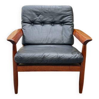 Fauteuil scandinave en cuir noir et teck - 1960