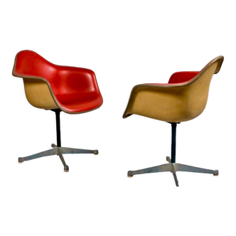 Armchairs by Charles & Ray Eames, edition Herman Miller , USA