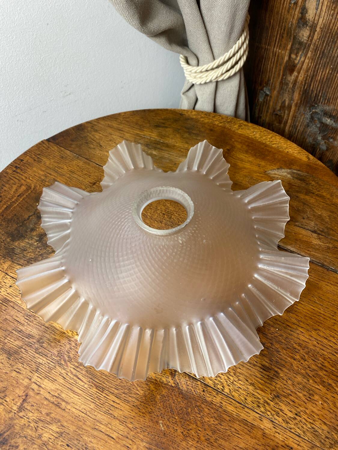 Serrated glass light fixture, 1930