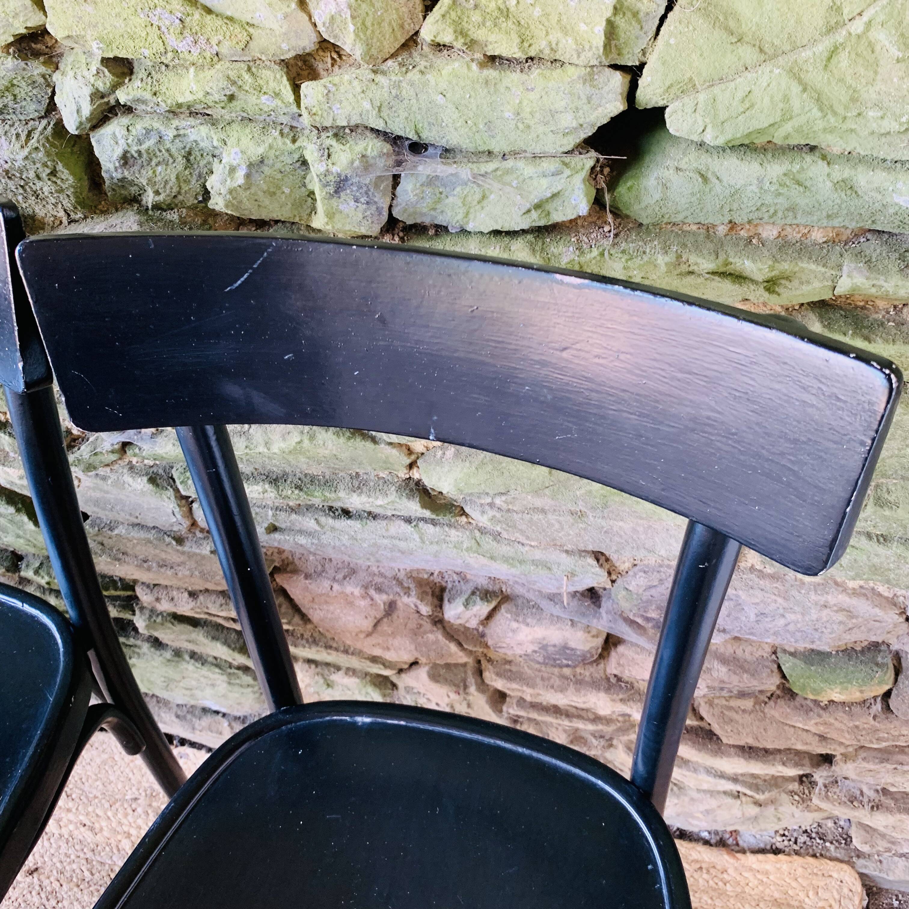 Ensemble de 4 chaises bistrot