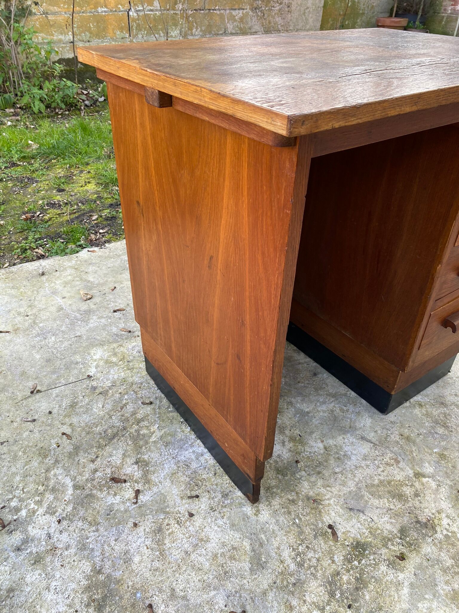Vintage oak desk 4 drawers